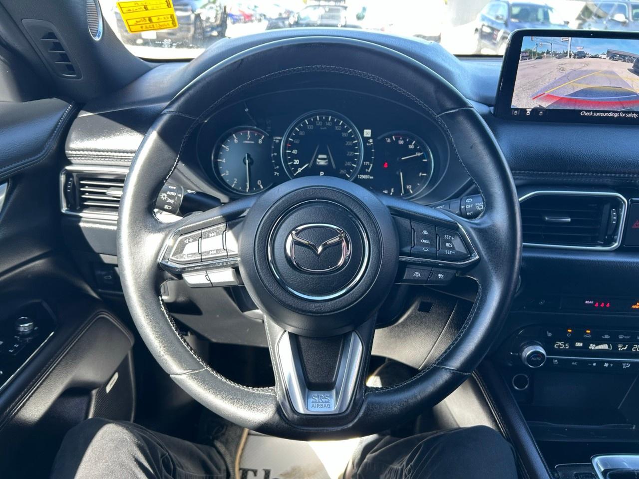 2022 Mazda CX-5 Signature AWD Photo