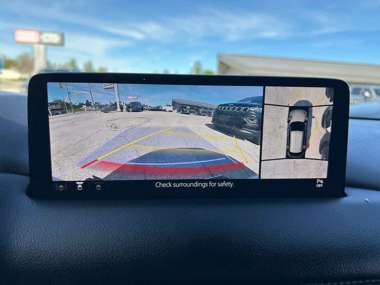 2022 Mazda CX-5 Signature AWD Photo