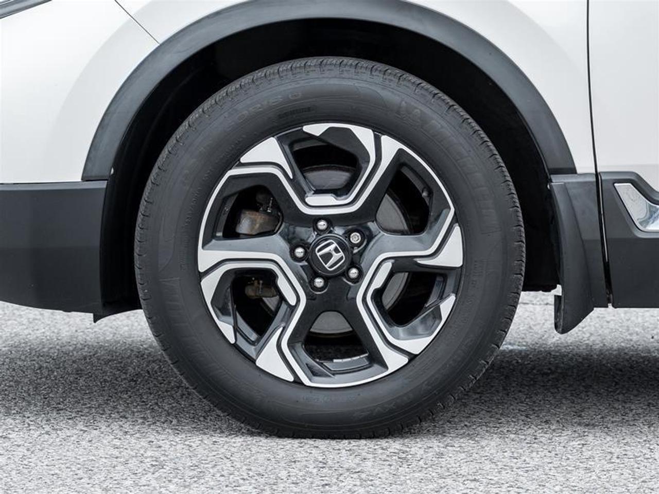 2018 Honda CR-V Touring 4dr All-wheel Drive Photo4