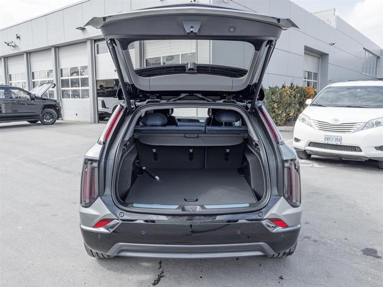 2026 Cadillac OPTIQ Premium Sport 4dr Photo