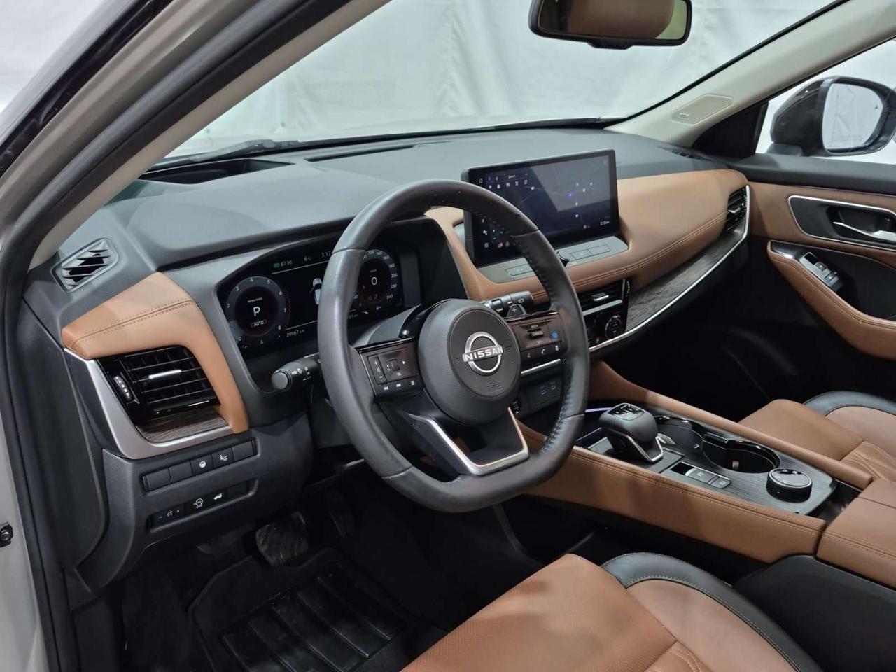 2024 Nissan Rogue Platinum 4dr All-Wheel Drive Sport Utility Photo2
