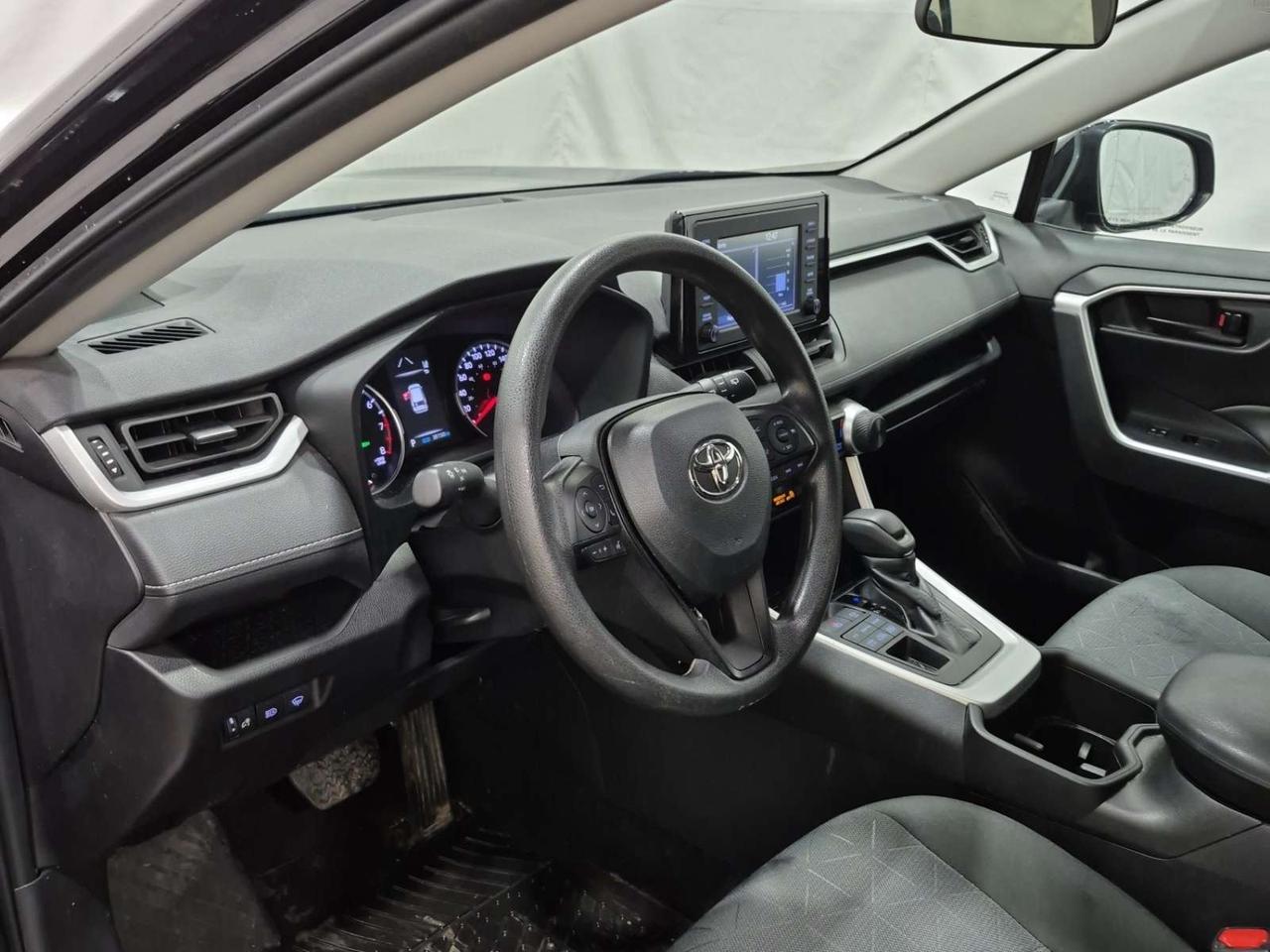 2022 Toyota RAV4 LE 4dr All-wheel Drive Photo