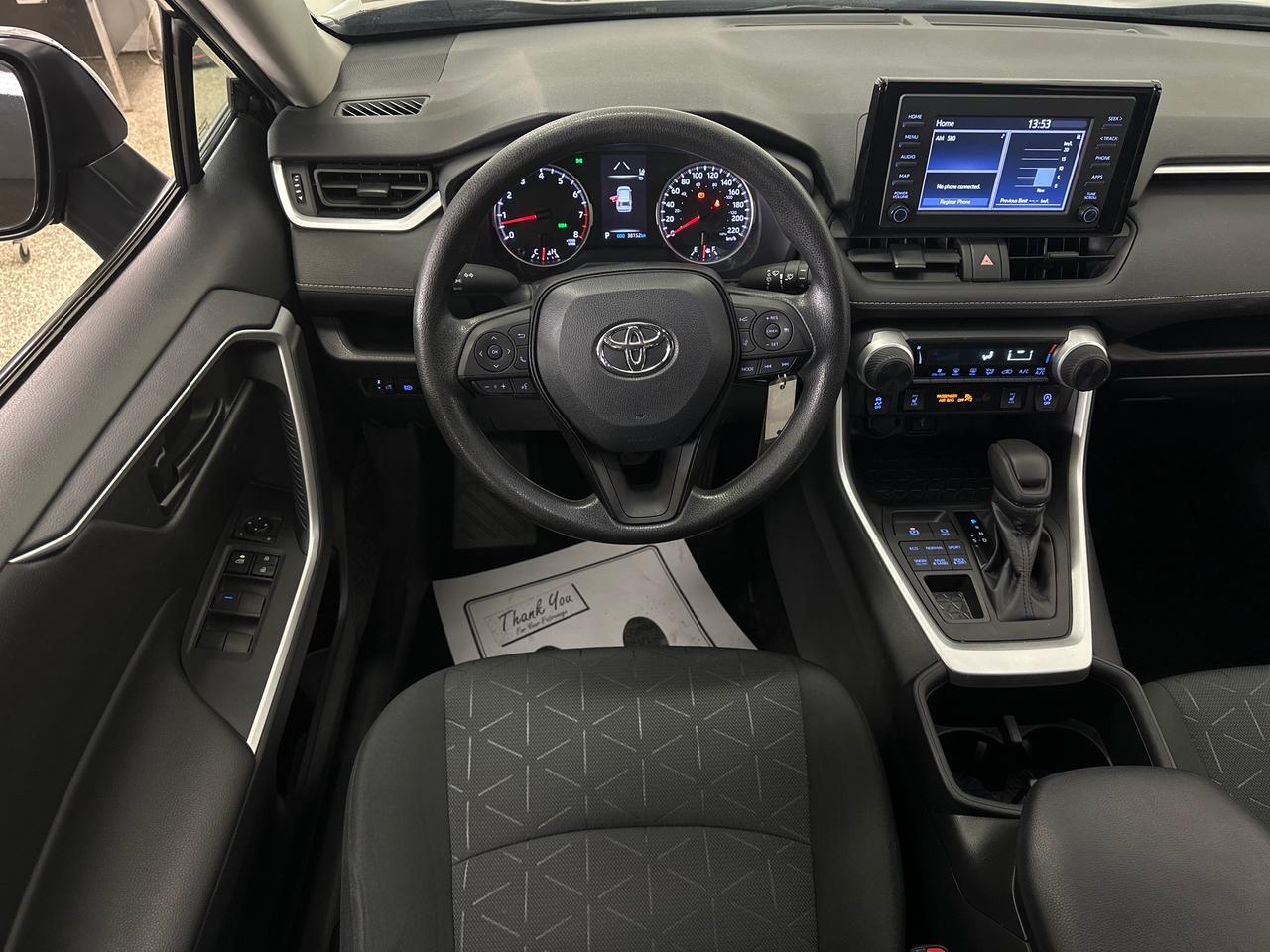 2022 Toyota RAV4 LE Photo