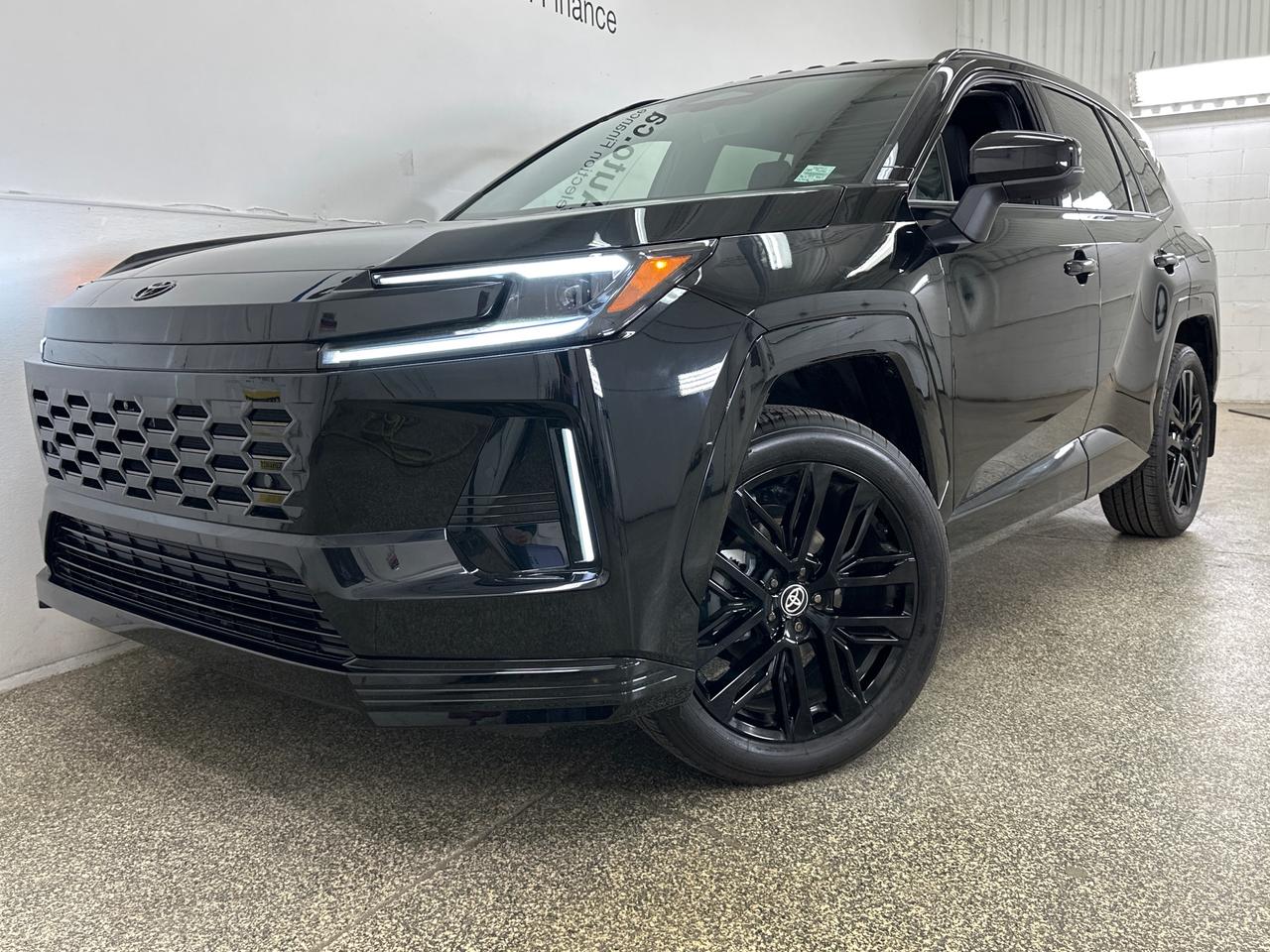 2026 Toyota RAV4 XSE Photo2
