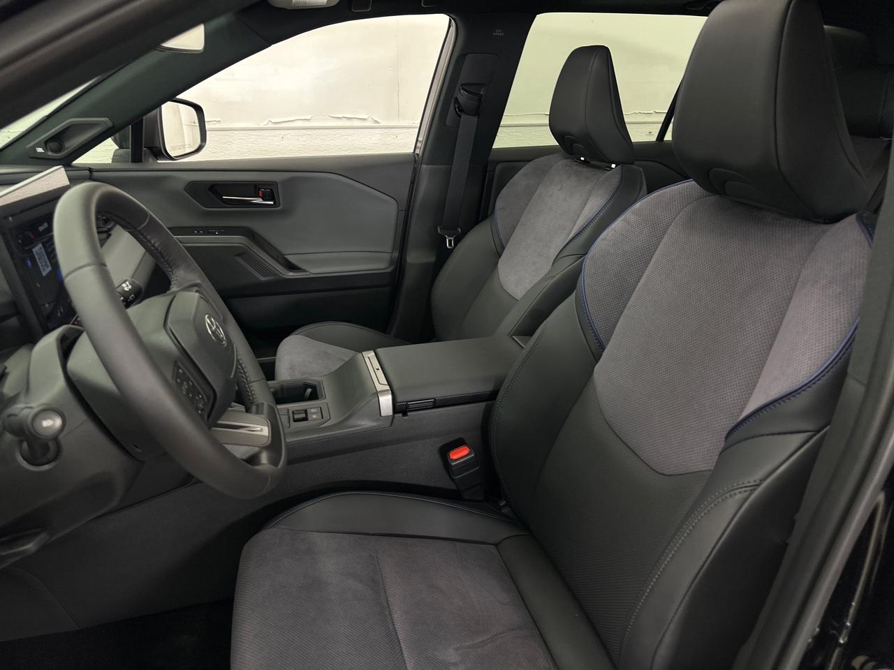 2026 Toyota RAV4 XSE Photo