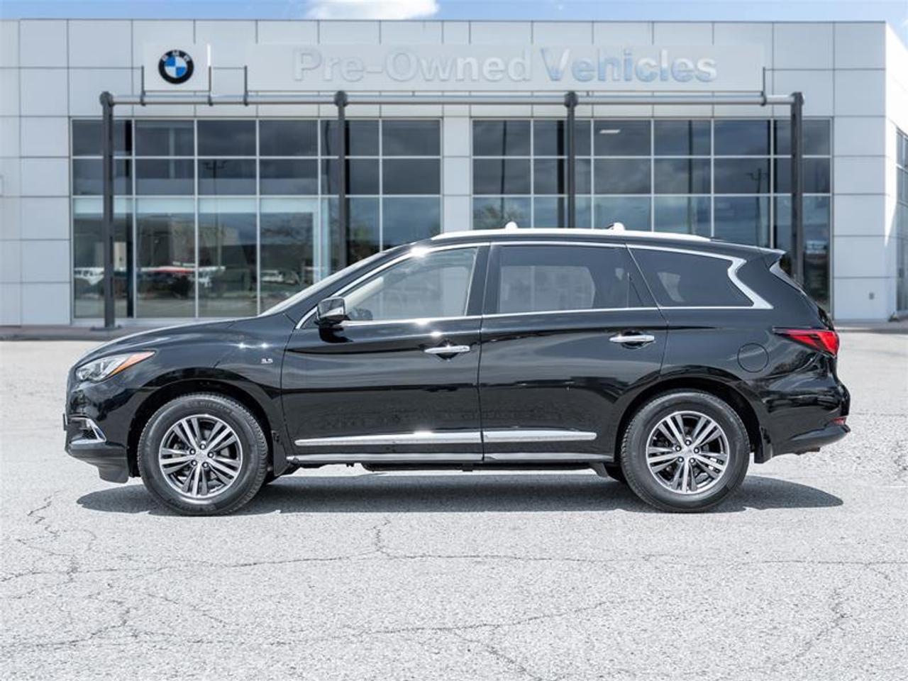 2017 Infiniti QX60 Base (CVT) 4dr All-Wheel Drive Photo3