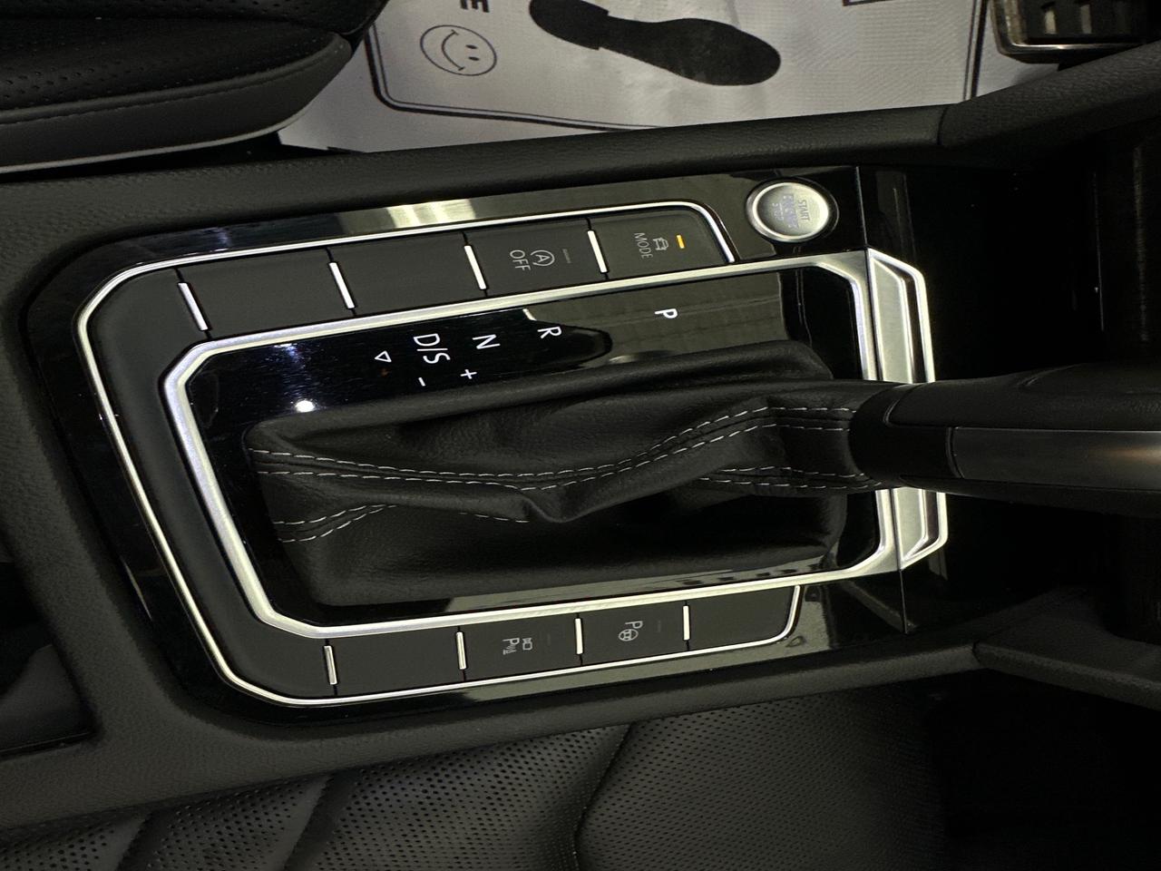 2021 Volkswagen Arteon Execline 4dr 4MOTION Sedan Photo