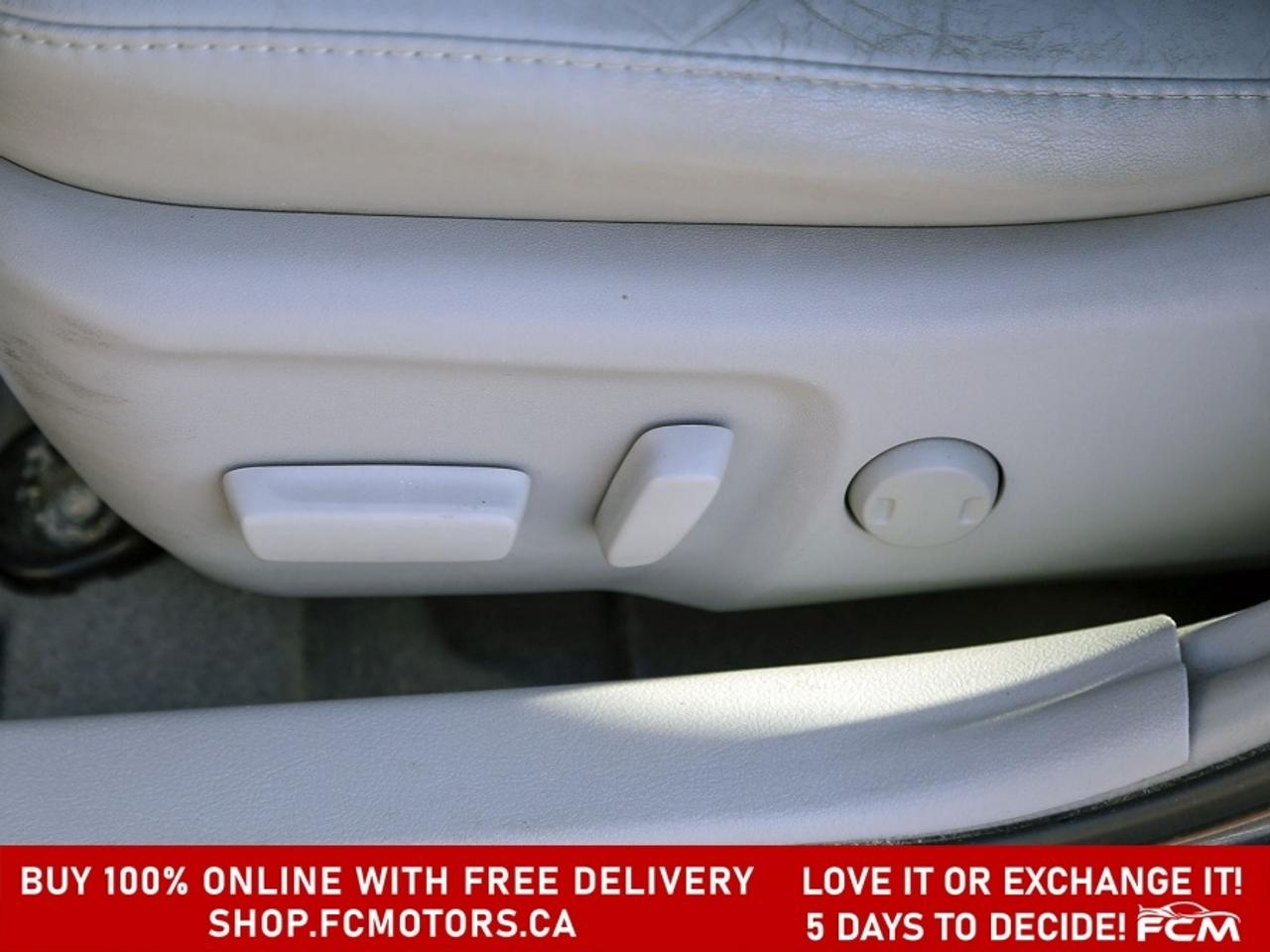 2013 Toyota Camry XLE ~AUTOMATIC, FULLY CERTIFIED WITH WARRANTY!!!!~ Photo