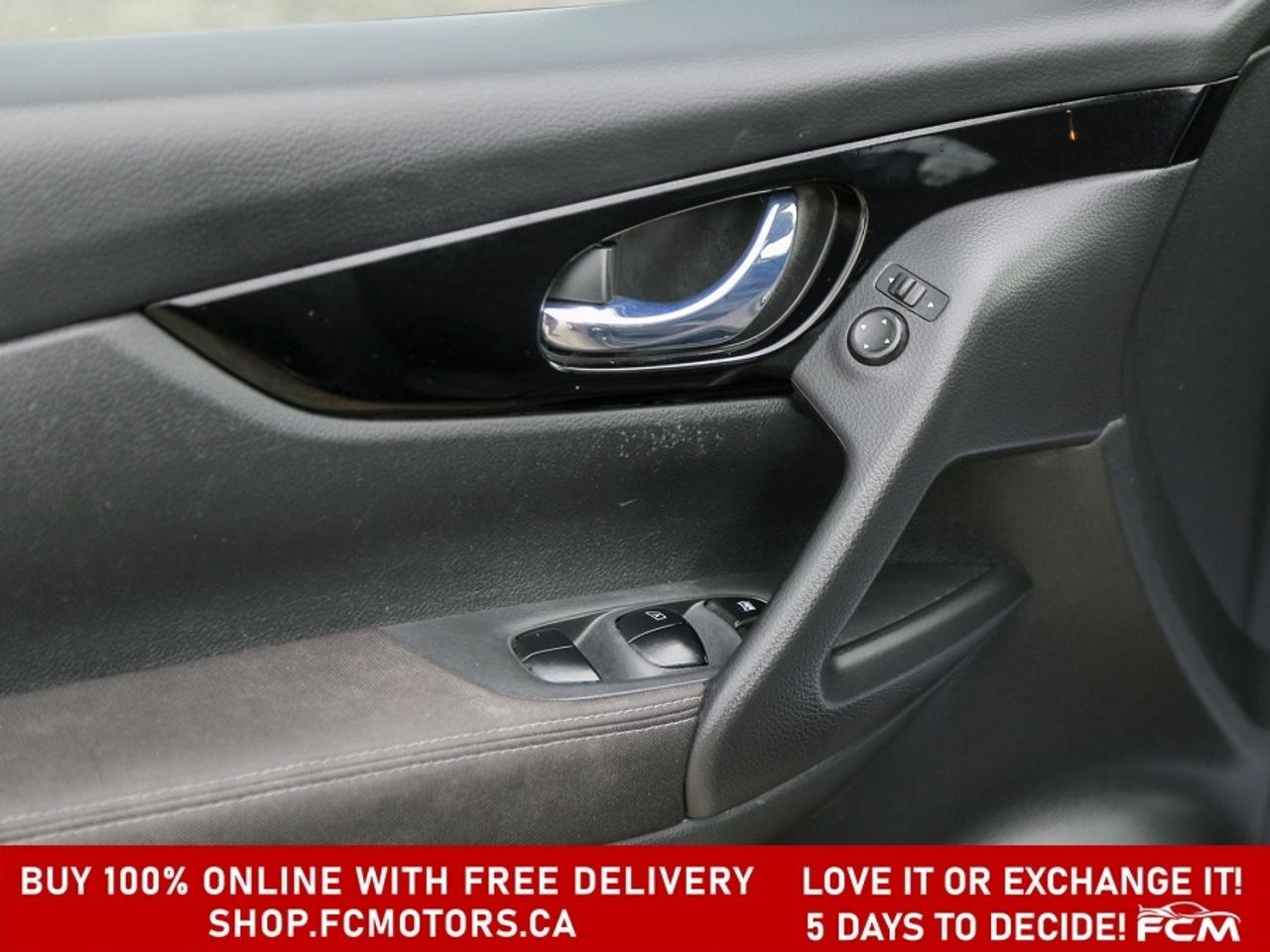 2018 Nissan Rogue SV AWD ~AUTOMATIC, FULLY CERTIFIED WITH WARRANTY!! Photo