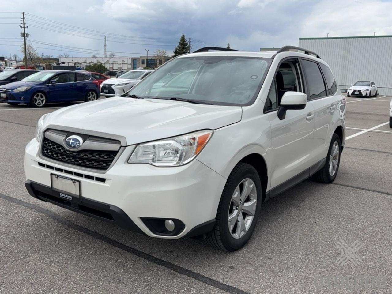 2015 Subaru Forester 5dr Wgn CVT 2.5i Touring w-Tech Pkg Photo