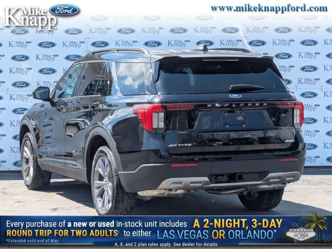 2026 Ford Explorer Active Photo2