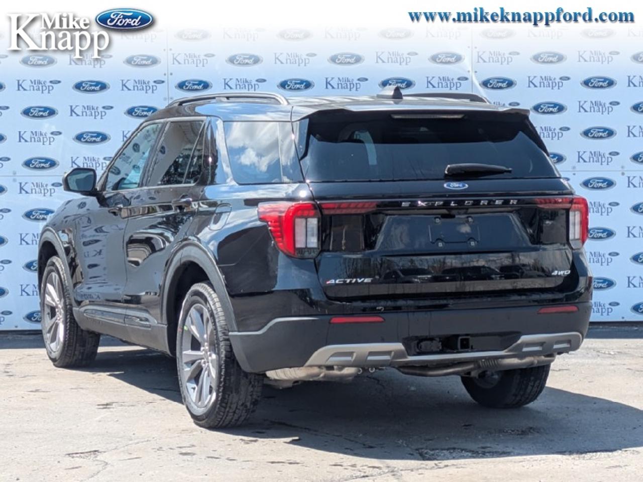 2026 Ford Explorer Active Photo