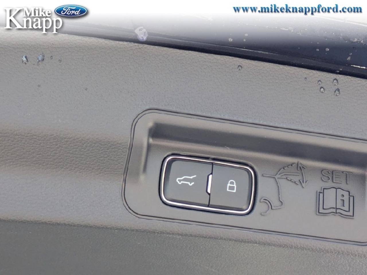 2026 Ford Explorer Active Photo
