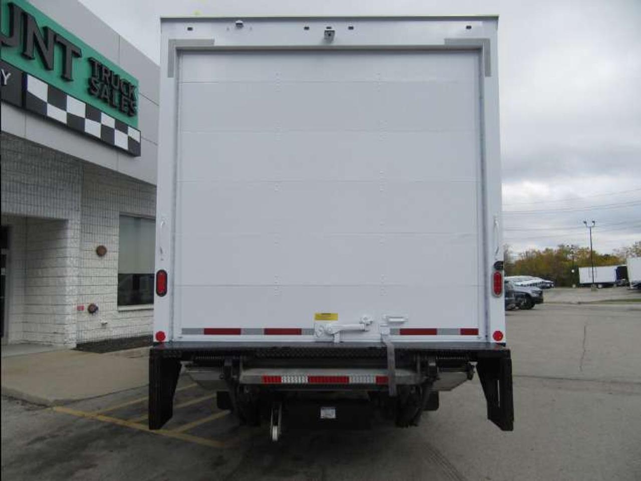 2022 Ford F-650 DIESEL 20FT HIGH & WIDE BOX LARGE POWER LIFTGATE Photo