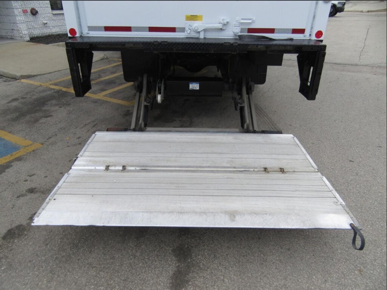 2022 Ford F-650 DIESEL 20FT HIGH & WIDE BOX LARGE POWER LIFTGATE Photo