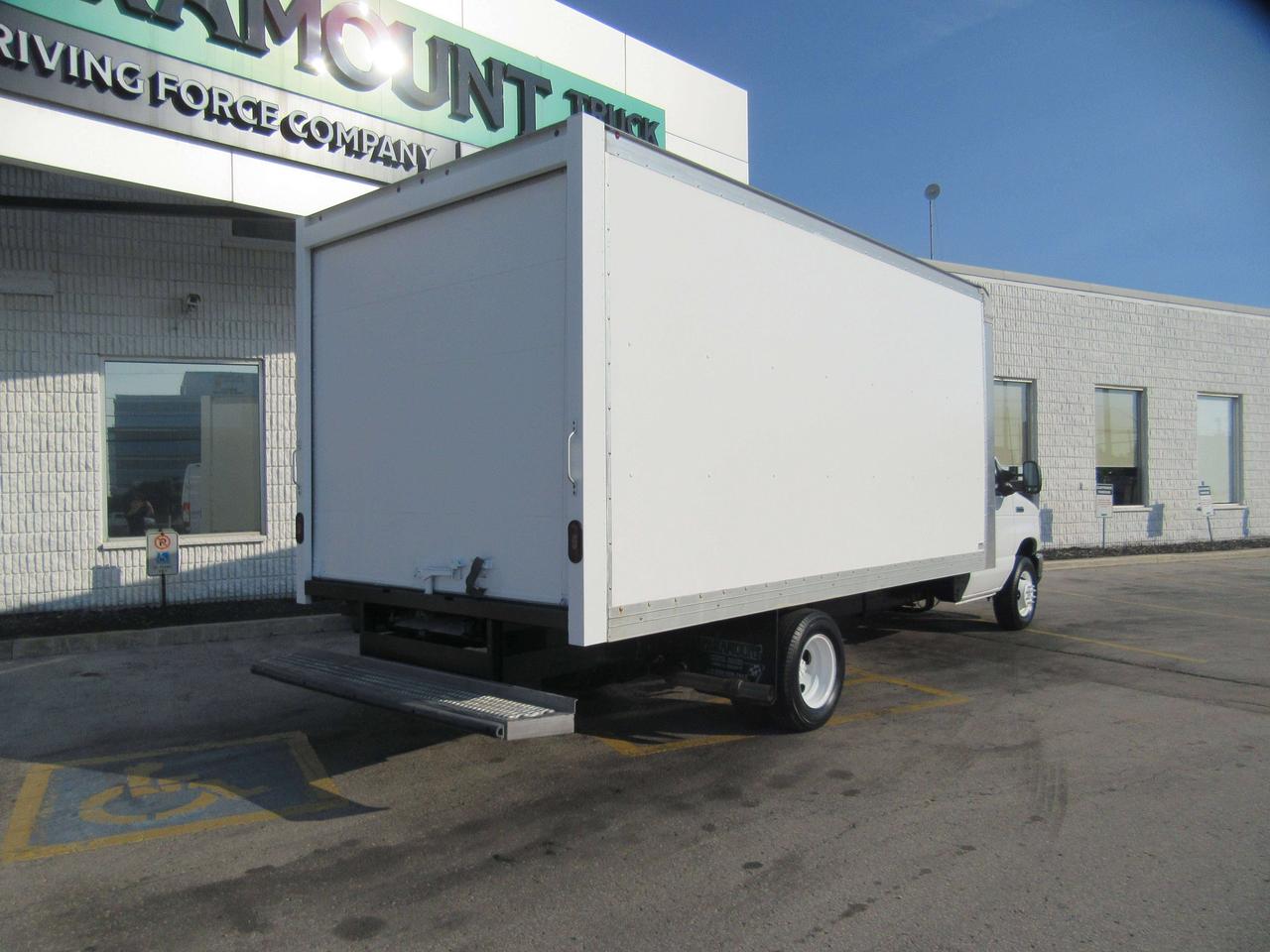 2021 Ford E-450 GAS 16 FT MULTIVAN HIGH BOX CUBE VAN WITH RAMP Photo