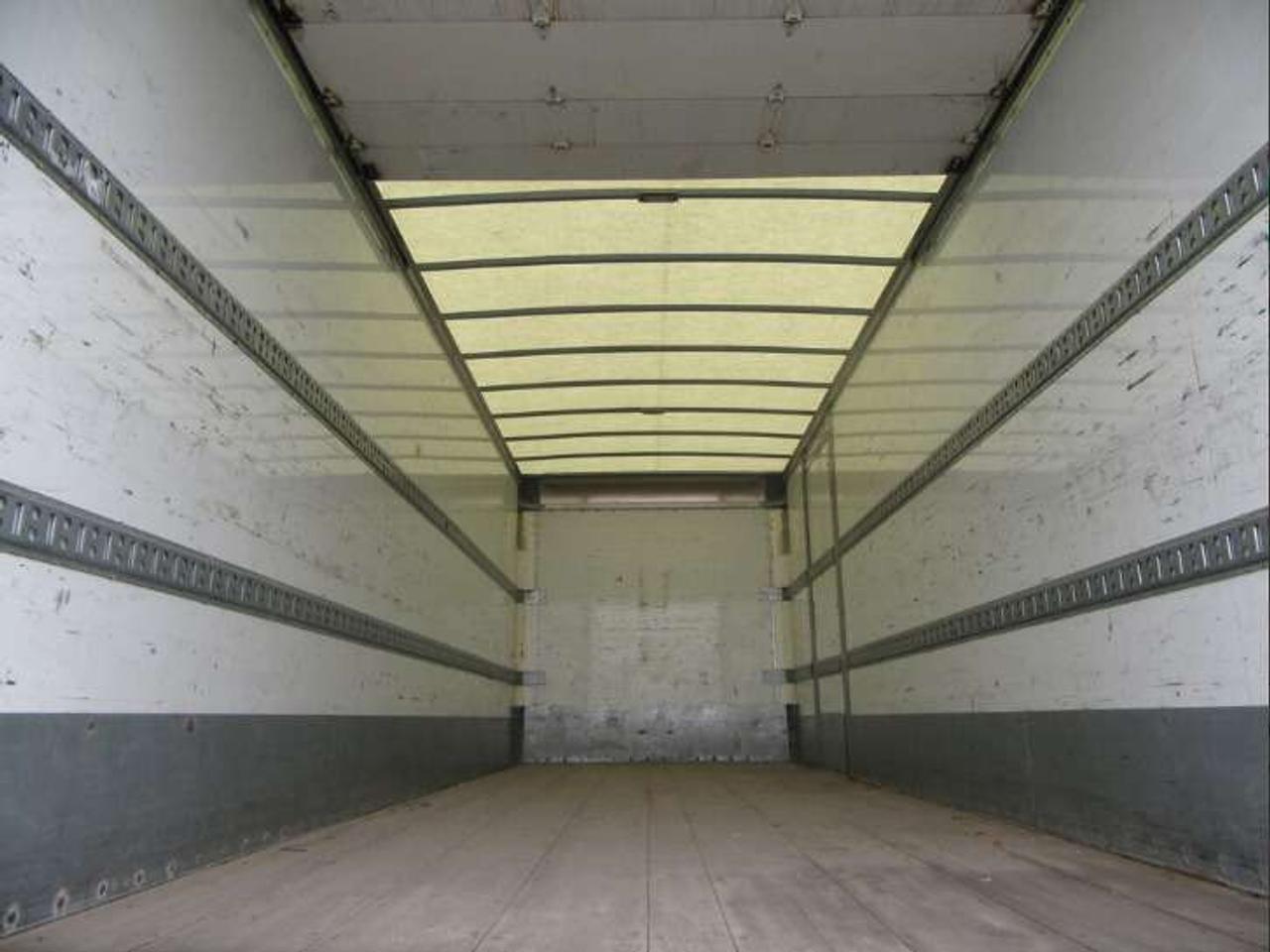 2018 Freightliner FREIGHTLINER DIESEL 26FT BOX POWER LIFTGATE & RAMP Photo