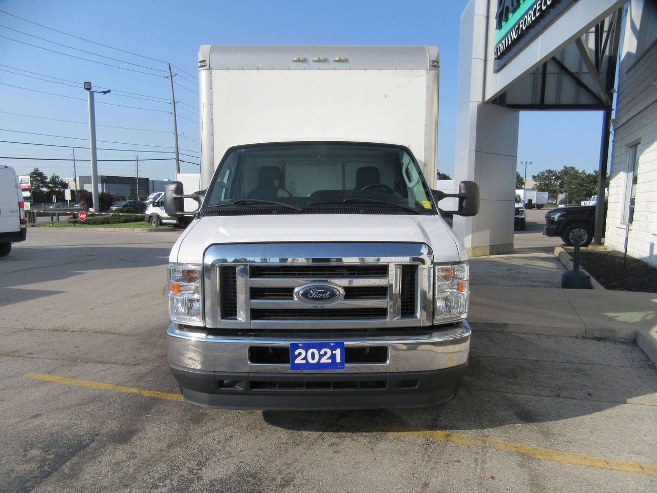 2021 Ford E-450 GAS 16 FT MULTIVAN HIGH BOX CUBE VAN WITH RAMP Photo
