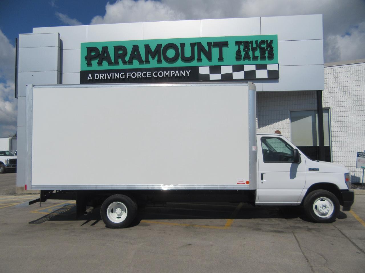 2022 Ford Super Duty E-450 DRW GAS 16 FT ALUMINUM HIGH BOX CUBE VAN WITH RAMP Photo