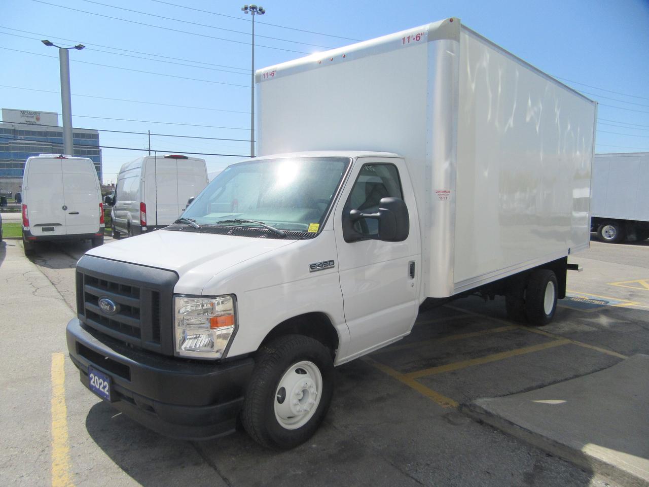 2022 Ford Super Duty E-450 DRW GAS 16 FT ALUMINUM HIGH BOX CUBE VAN WITH RAMP Photo