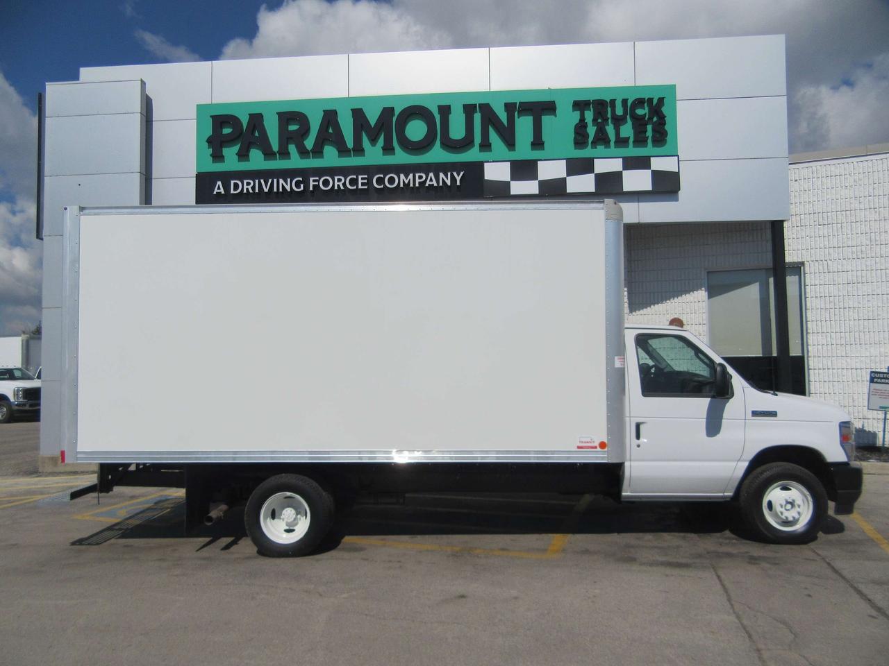 2022 Ford E-450 GAS 16 FT ALUMINUM BOX CUBE VAN WITH RAMP Photo