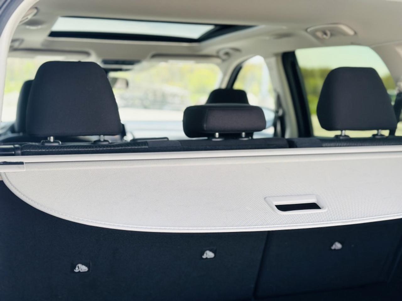 2025 Nissan Rogue SV MOONROOF Photo