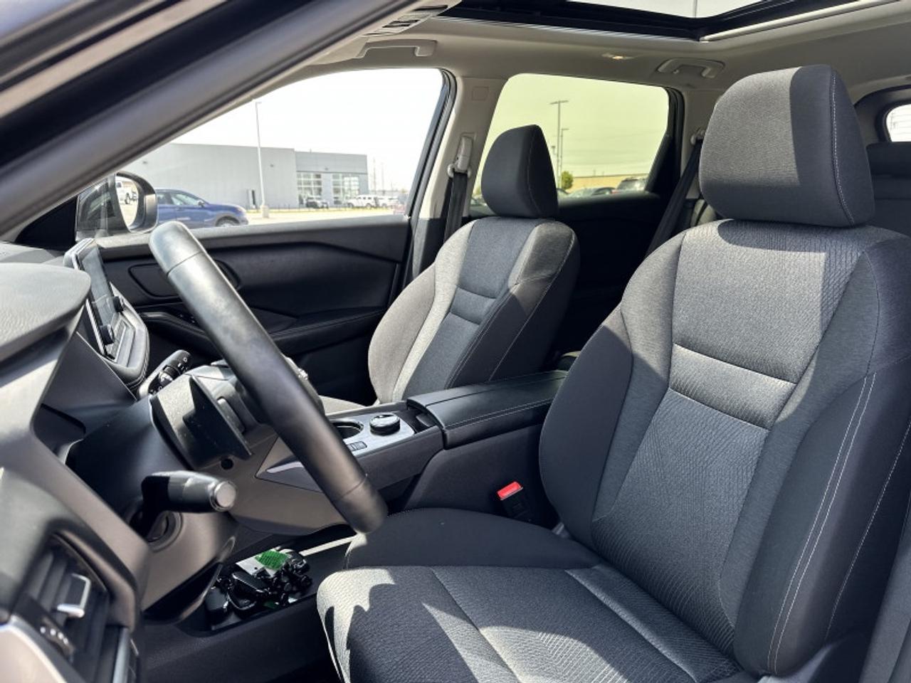 2025 Nissan Rogue SV MOONROOF Photo