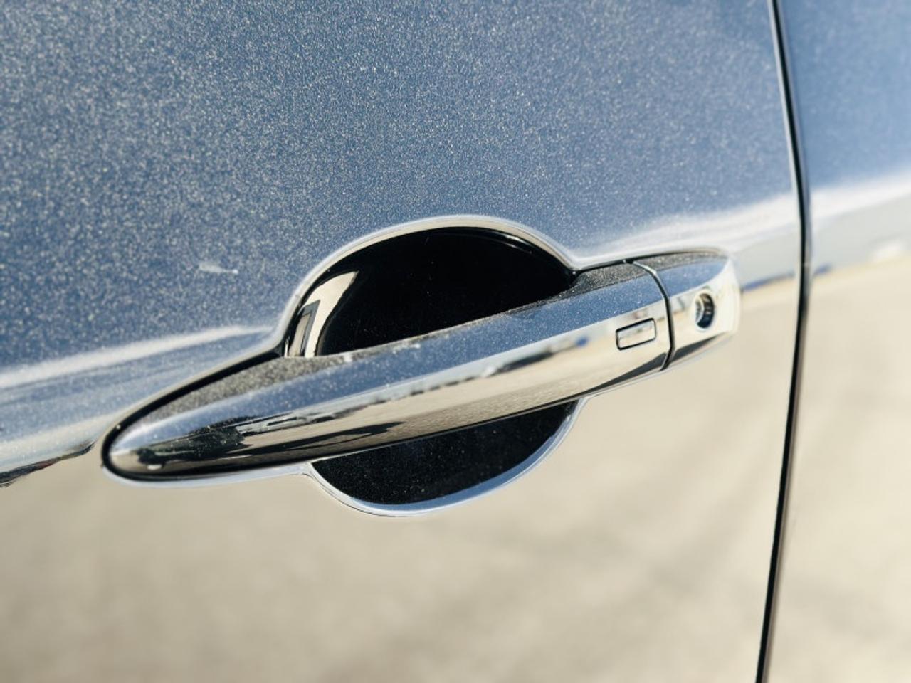 2025 Nissan Rogue SV MOONROOF Photo
