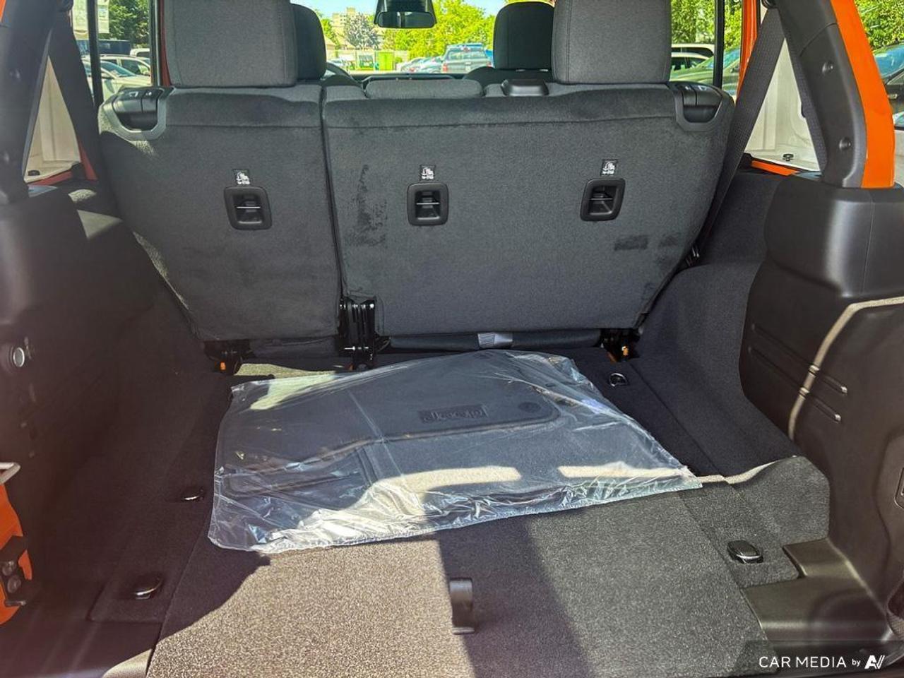 2026 Jeep Wrangler SAHARA 4DR 4X4 Photo