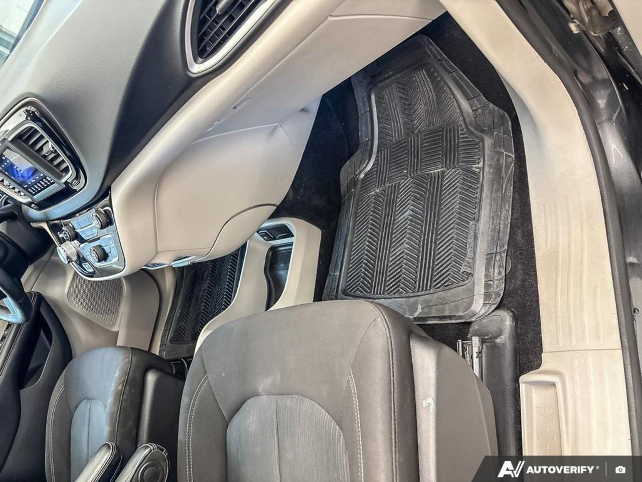 2021 Chrysler Grand Caravan SE Front-Wheel Drive Passenger Van Photo