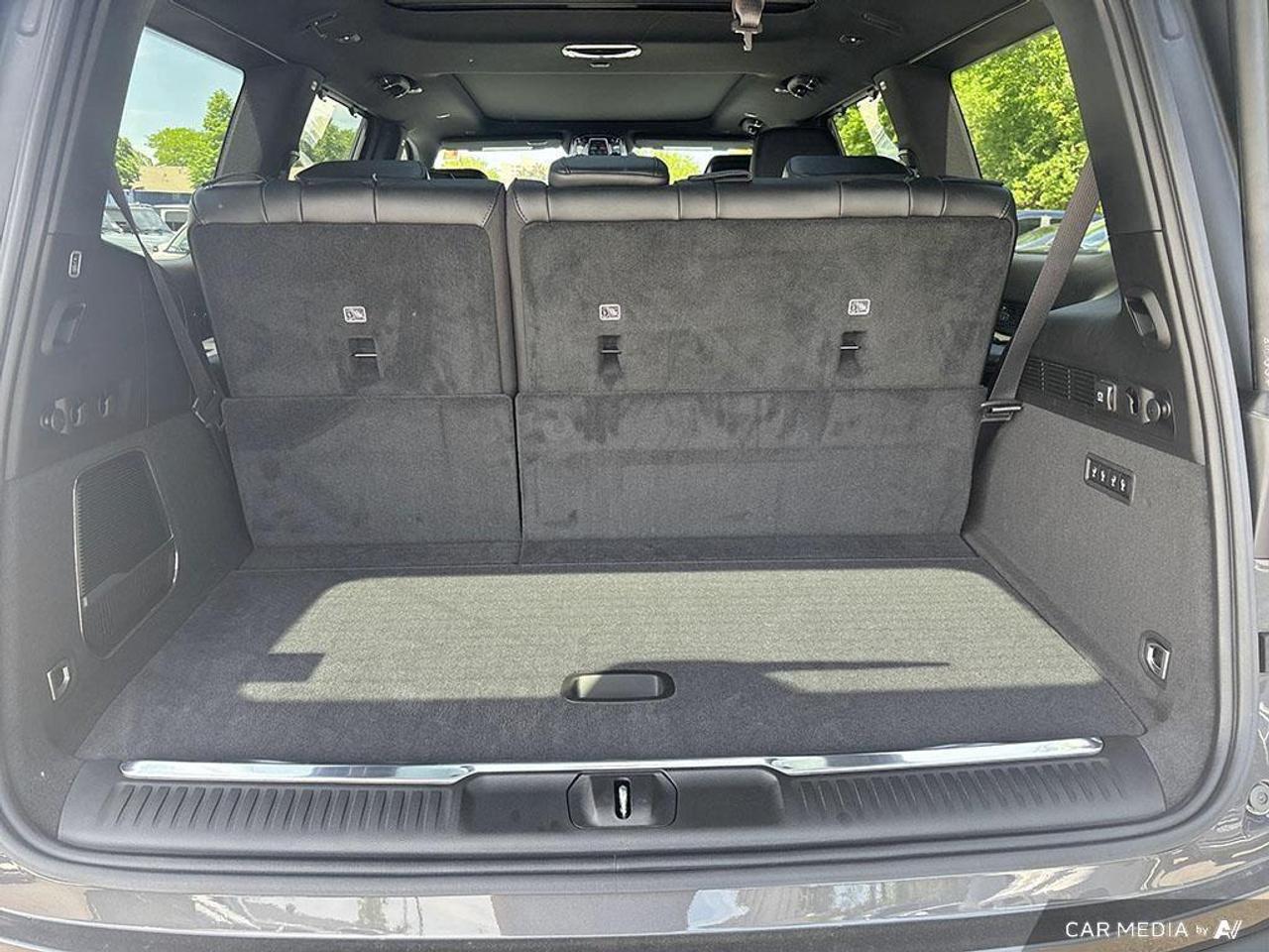 2026 Jeep Grand Wagoneer Summit 4dr 4x4 Photo