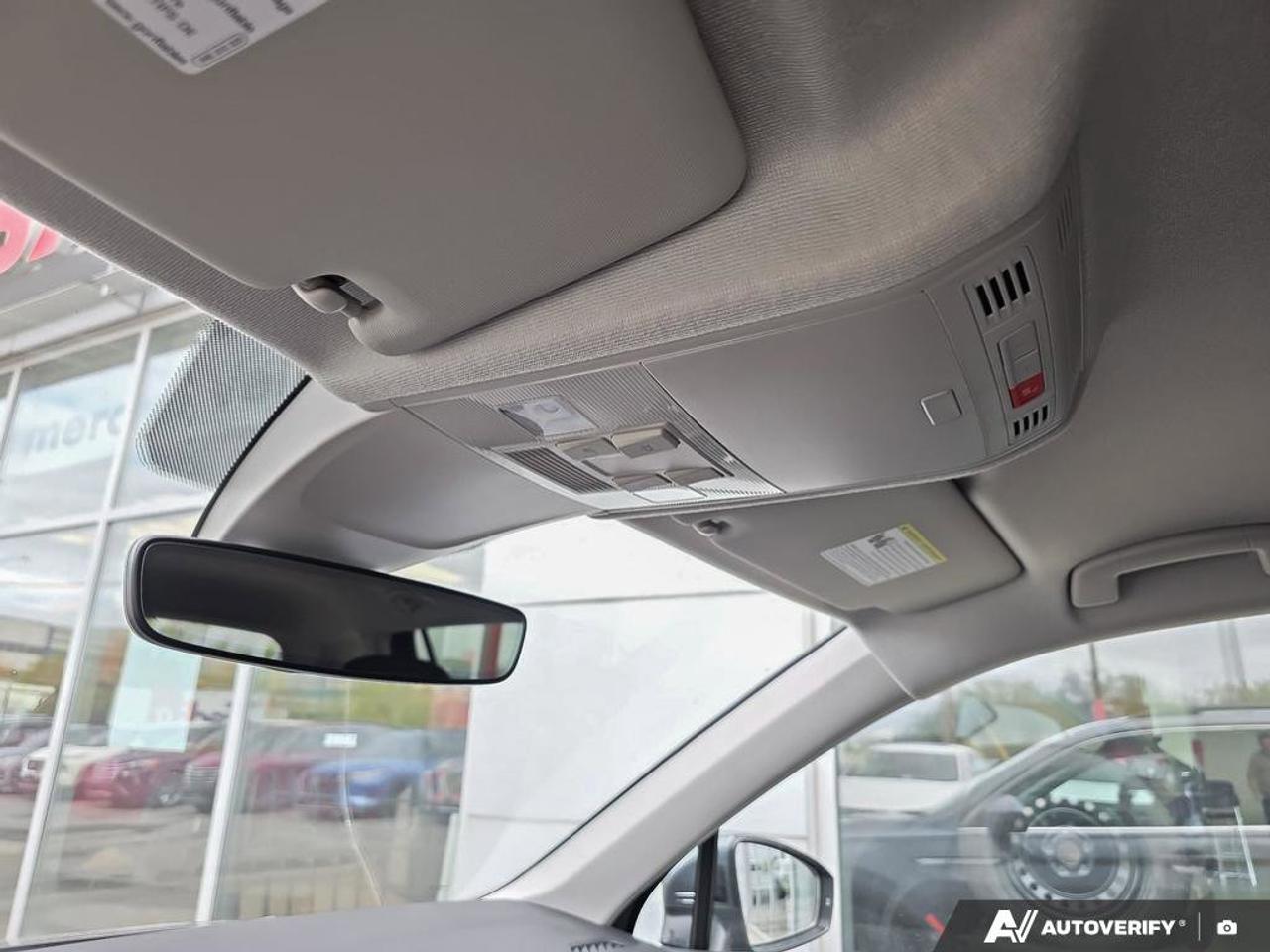 2024 Volkswagen Tiguan Comfortline | Apple Car Play | Android Auto | Heated Seats | Photo