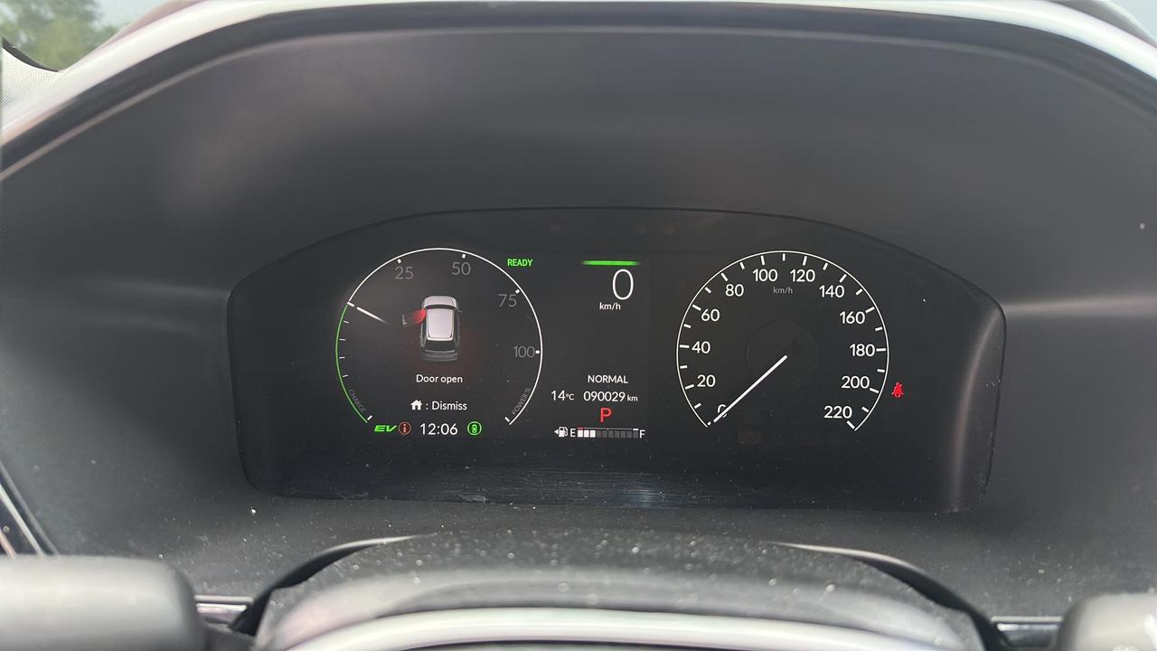 2024 Honda CR-V Hybrid Touring AWD Photo