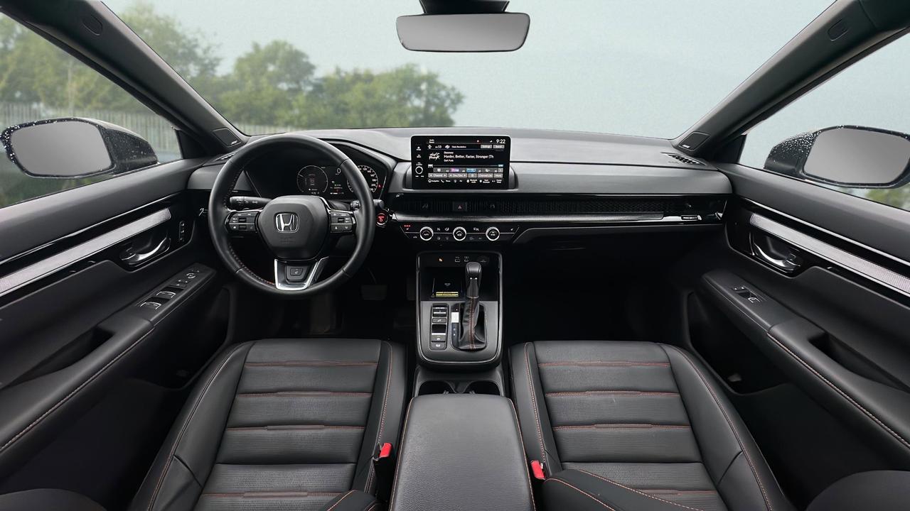 2025 Honda CR-V Hybrid Touring AWD Photo
