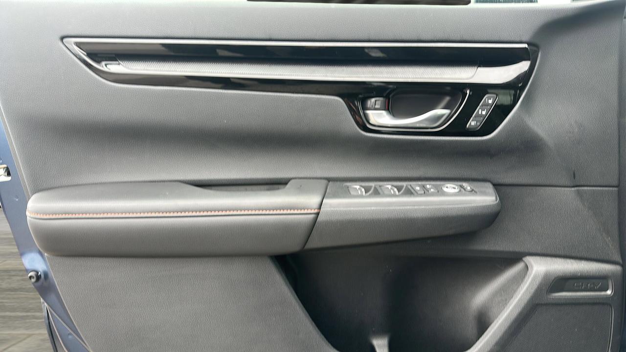 2025 Honda CR-V Hybrid Touring AWD Photo