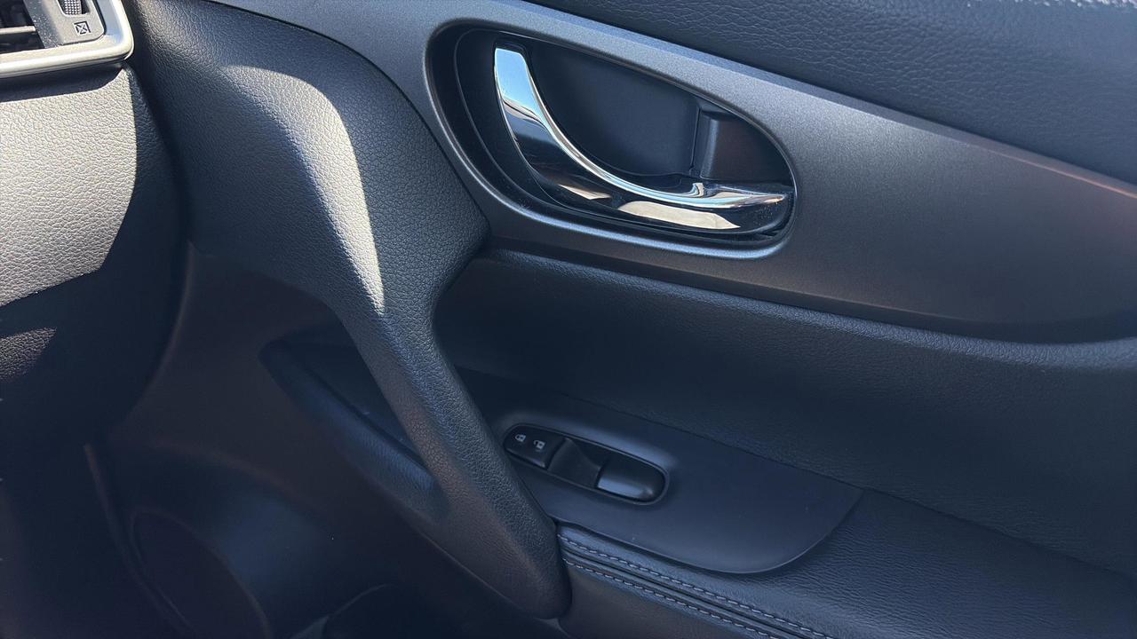 2014 Nissan Rogue  Photo