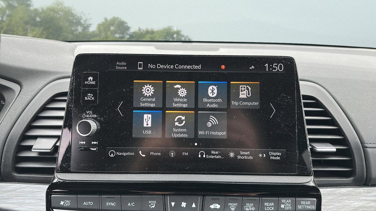 2025 Honda Odyssey Black Edition Auto Photo