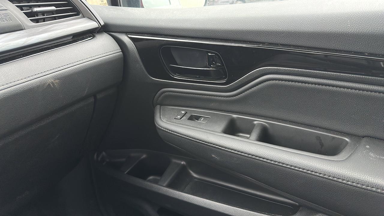 2025 Honda Odyssey Black Edition Auto Photo