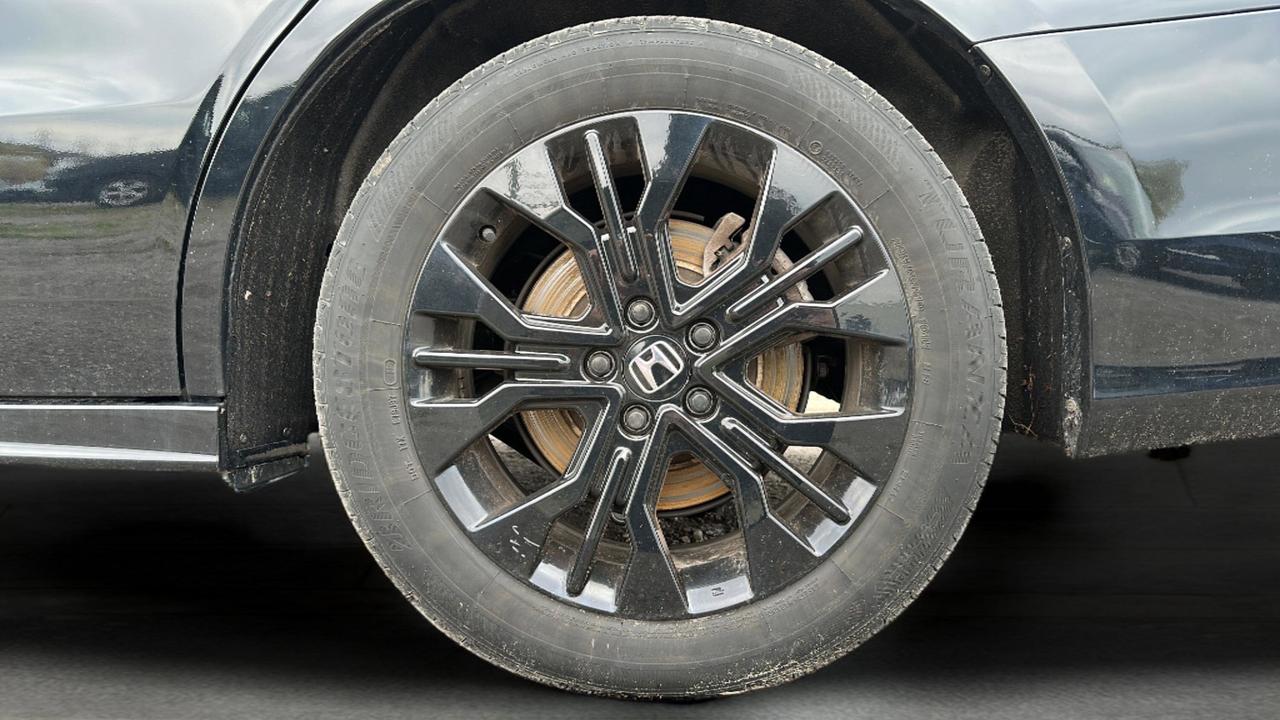 2025 Honda Odyssey Black Edition Auto Photo