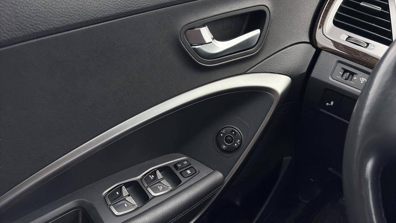 2018 Hyundai Santa Fe Sport 2.0T SE AWD Photo
