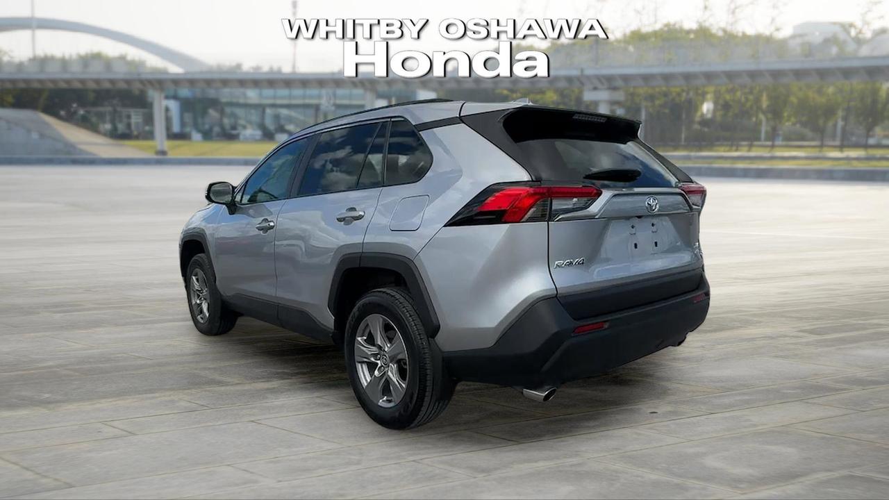 2024 Toyota RAV4 XLE AWD Photo4