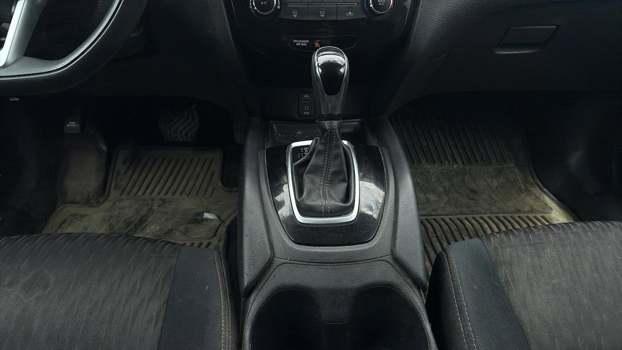 2017 Nissan Rogue  Photo