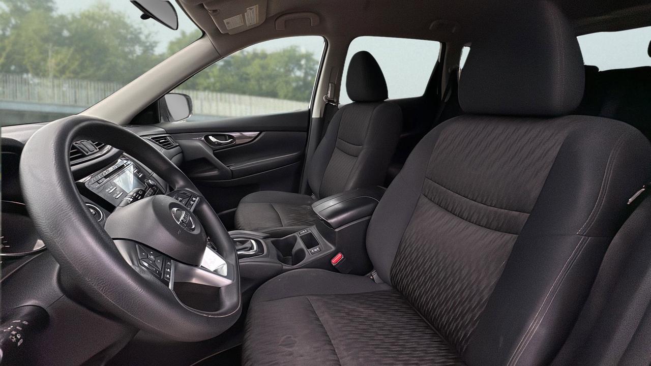 2017 Nissan Rogue  Photo
