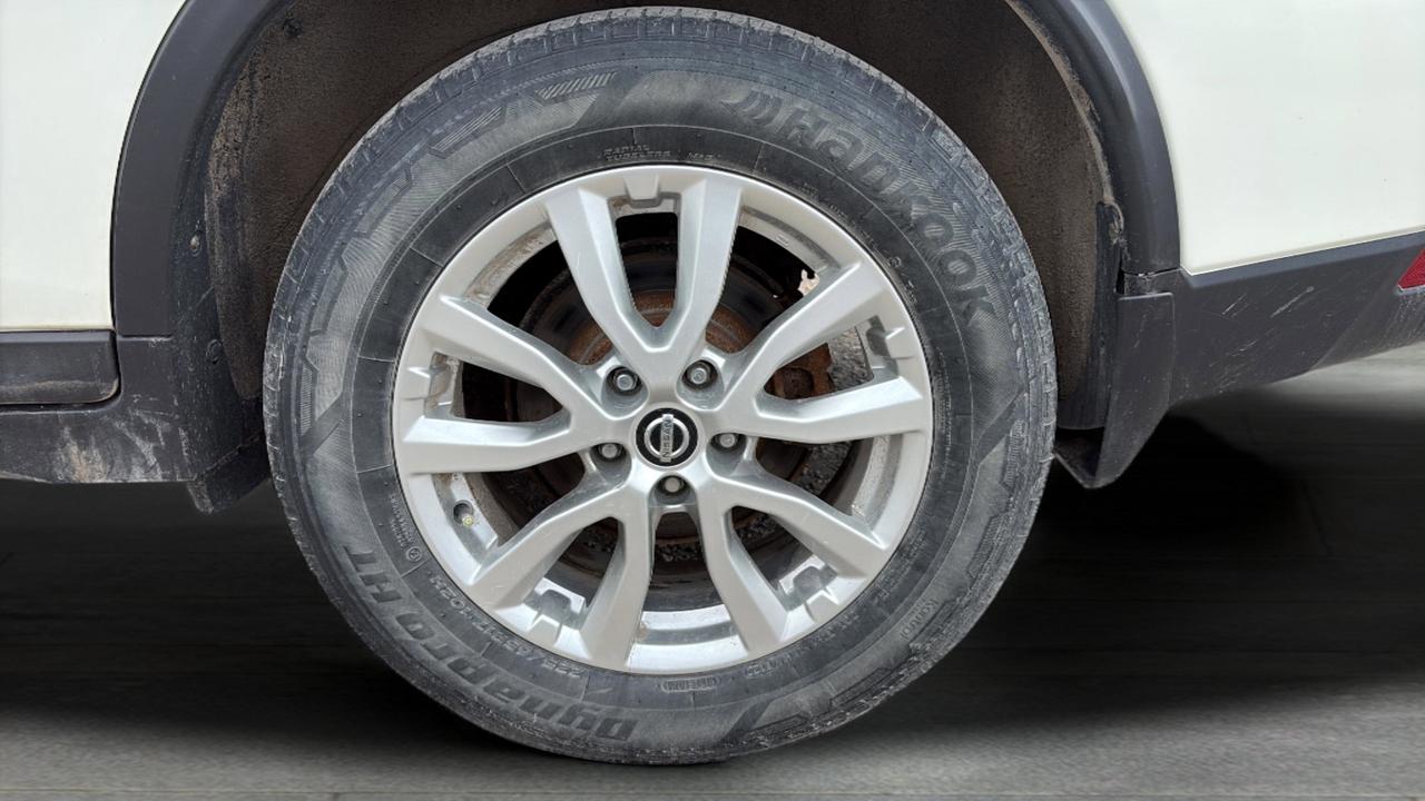 2017 Nissan Rogue  Photo