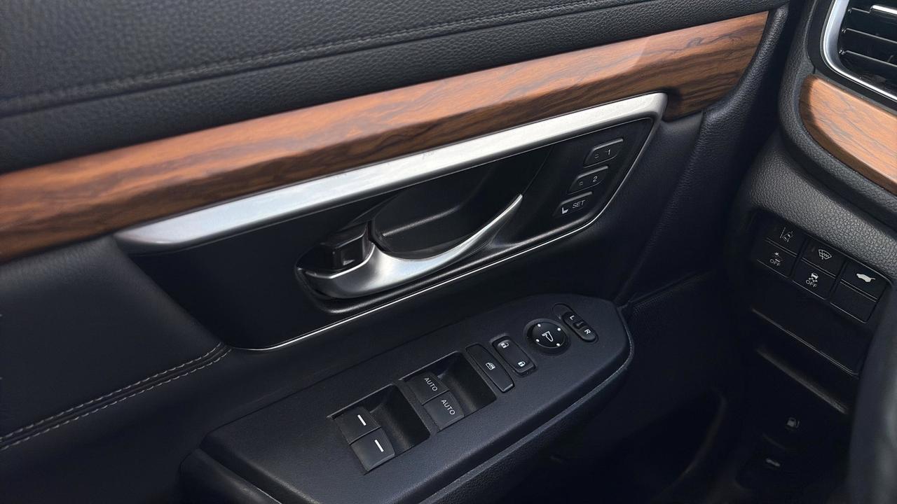 2019 Honda CR-V Touring AWD Photo