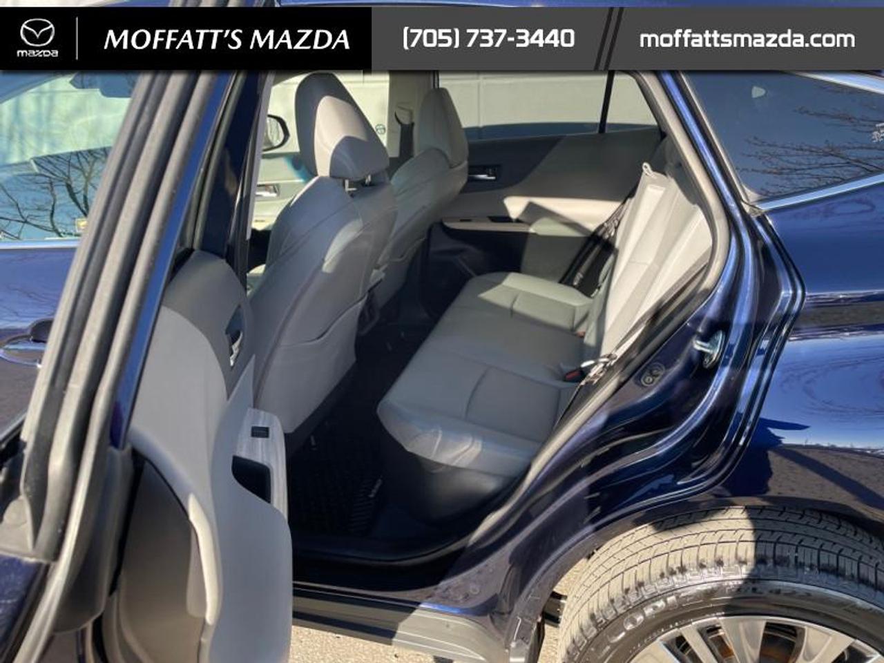 2021 Toyota Venza LIMITED Photo