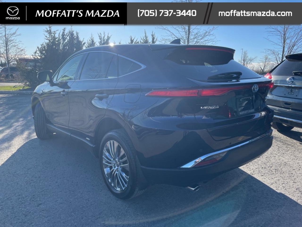 2021 Toyota Venza LIMITED Photo2