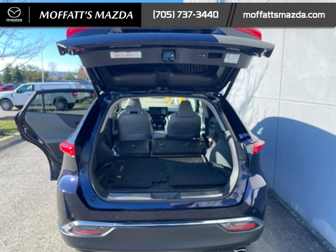 2021 Toyota Venza LIMITED Photo