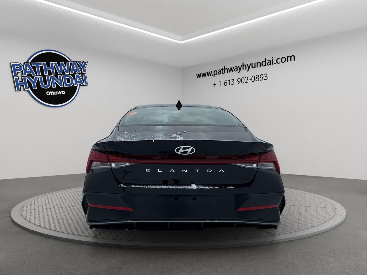 2026 Hyundai Elantra Luxury Photo