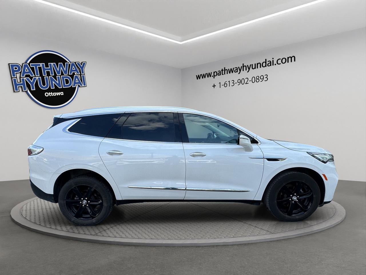2023 Buick Enclave Essence | Reverse Cam | Heated Seats Photo2